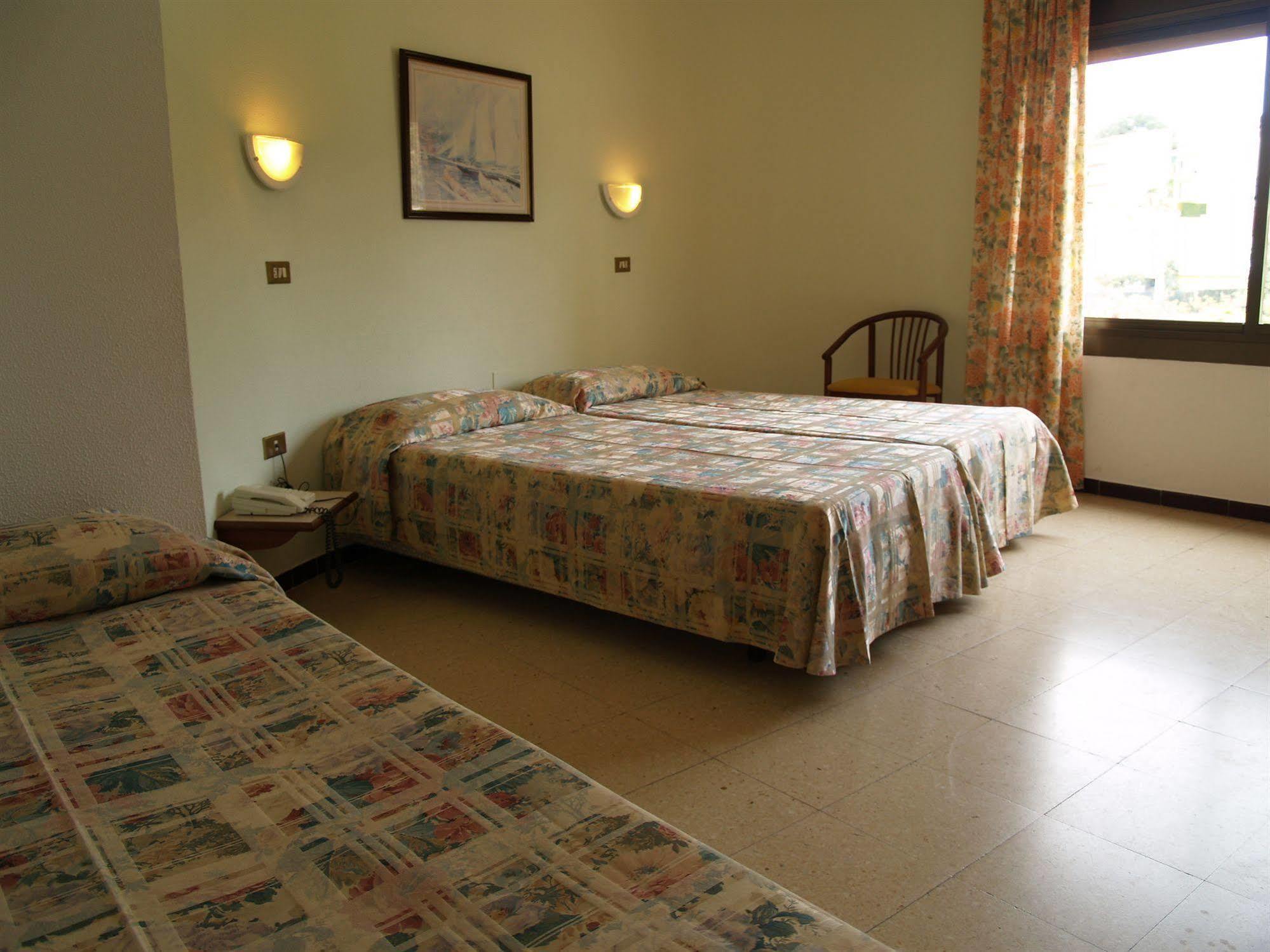 Hotel Hostal Del Sol Sant Feliu de Guíxols Luaran gambar
